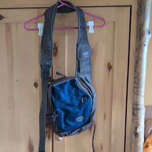 OSPREY Blue and Gray Crossbody Sling Pack
